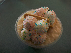 Tapioca with decorated marshmellow topping