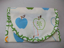 A cute bag - Ms. Clara from Columbia made us as a sample with binding tape